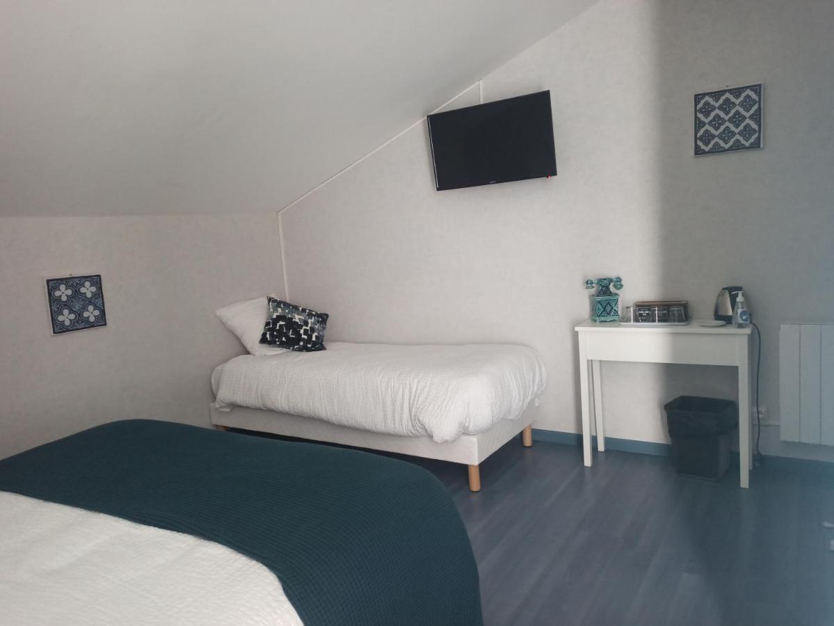 "Les Peyres" Hotel Lamothe-Landerron Екстериор снимка