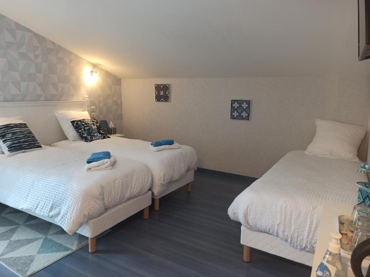 "Les Peyres" Hotel Lamothe-Landerron Екстериор снимка