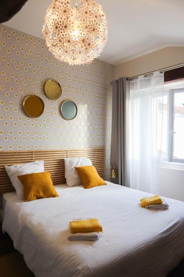 "Les Peyres" Hotel Lamothe-Landerron Екстериор снимка