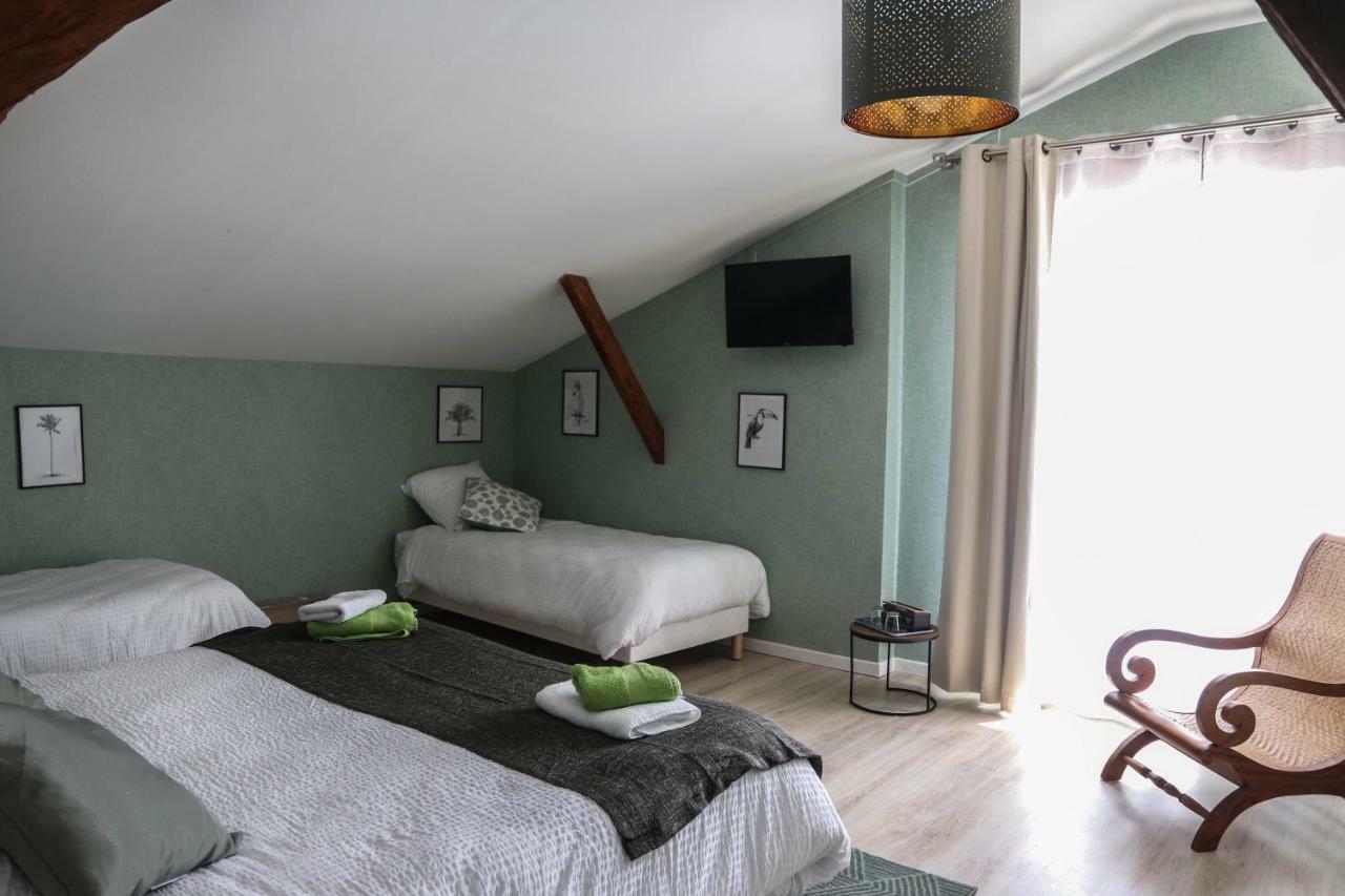 "Les Peyres" Hotel Lamothe-Landerron Екстериор снимка